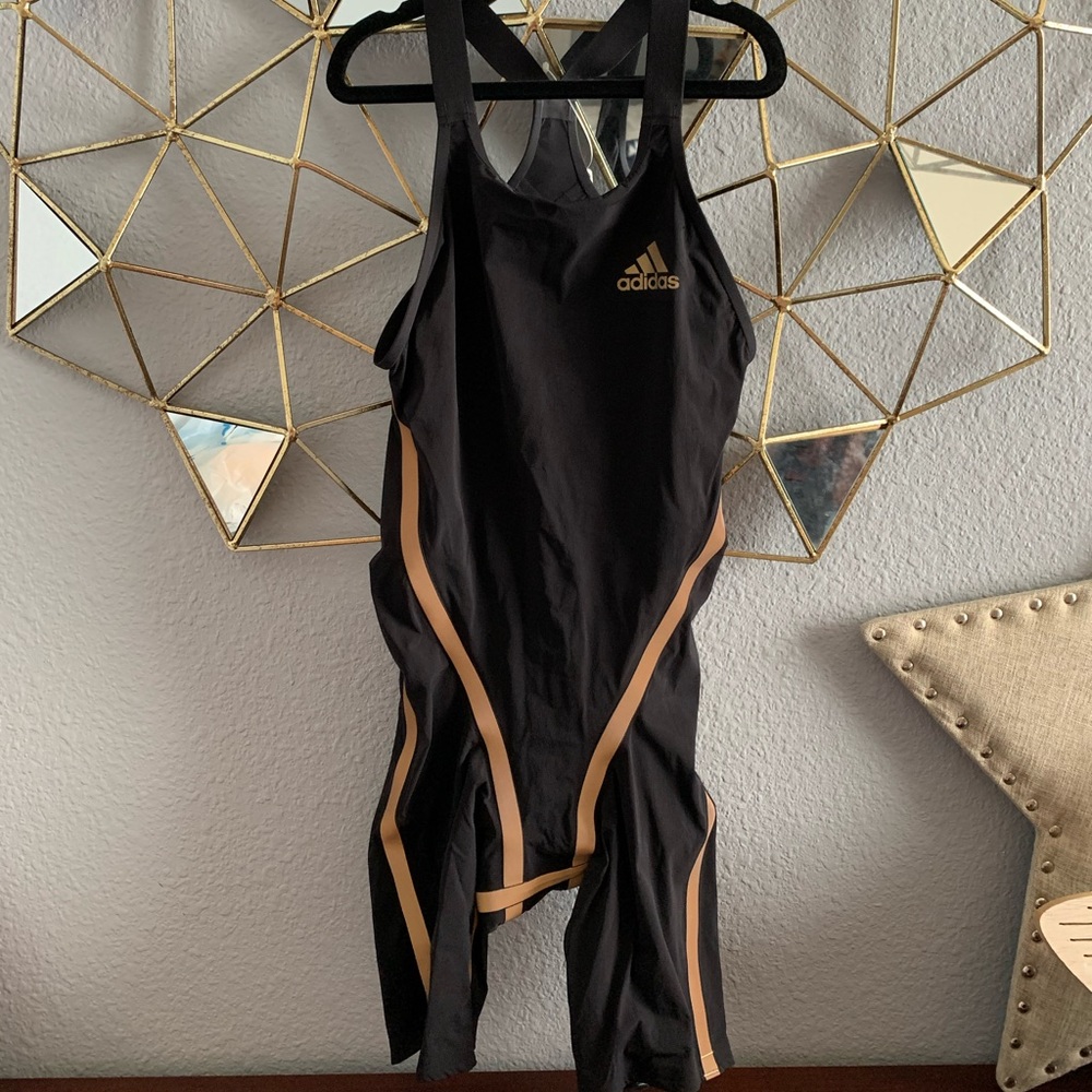 Adidas Knee Skin Size 24